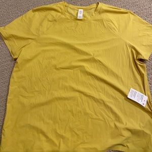 NWT lululemon rash guard